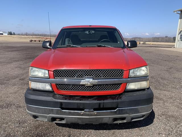 Image of Chevrolet 2500HD equipment image 3