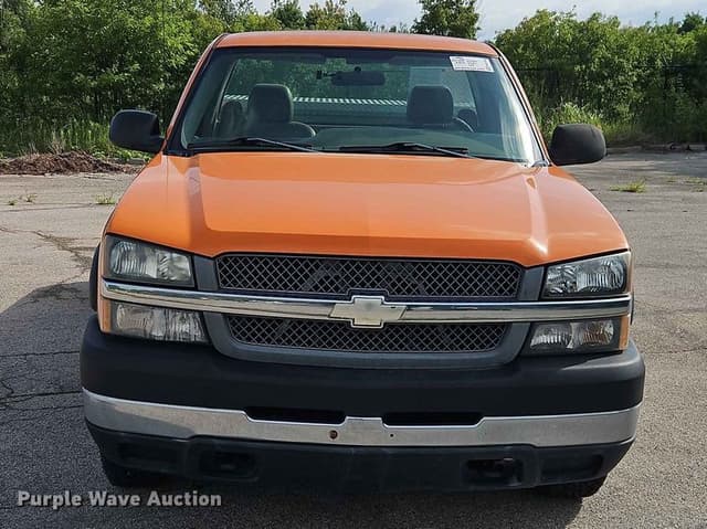 Image of Chevrolet 2500HD equipment image 1
