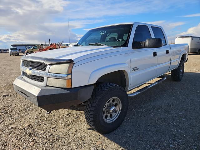 Image of Chevrolet 3500 equipment image 2