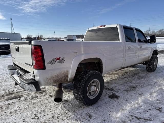 Image of Chevrolet 3500 equipment image 3