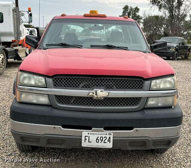 Image of Chevrolet 3500 equipment image 1