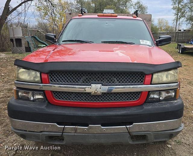 Image of Chevrolet 3500 equipment image 1