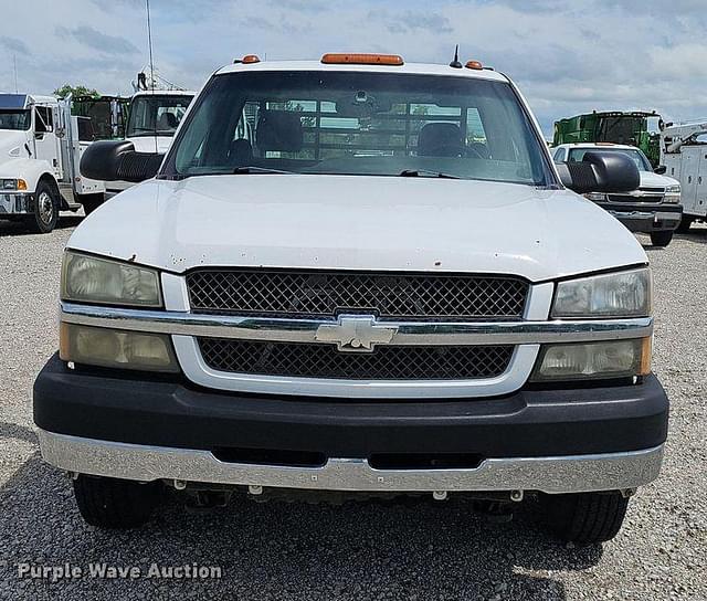 Image of Chevrolet 3500 equipment image 1