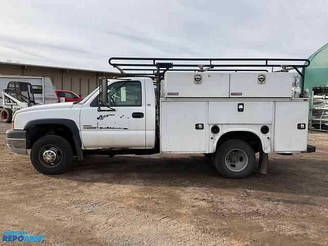 Image of Chevrolet 3500HD equipment image 1