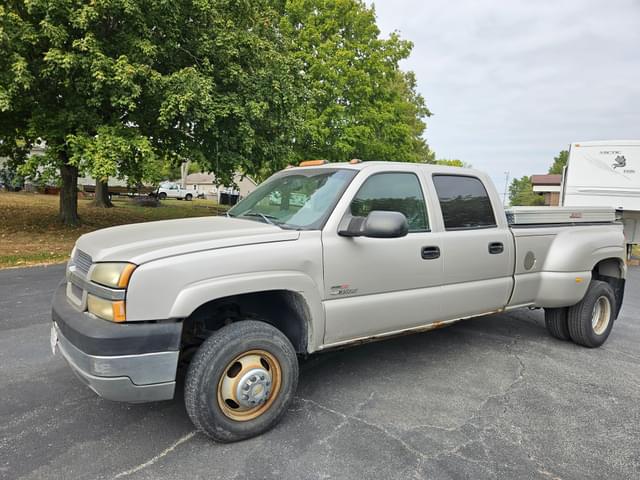 Image of Chevrolet 3500 equipment image 2