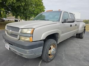 2004 Chevrolet 3500 Image