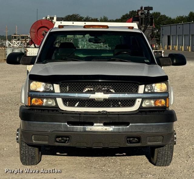 Image of Chevrolet 3500 equipment image 1