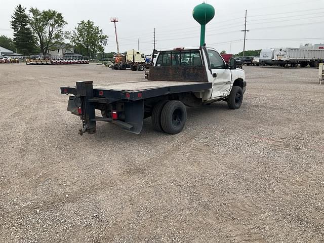 Image of Chevrolet 3500 equipment image 3