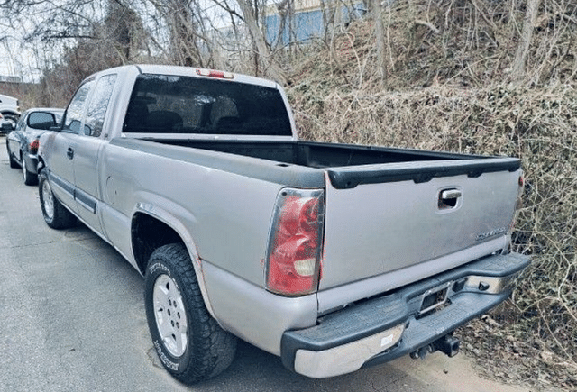 Image of Chevrolet Silverado equipment image 1