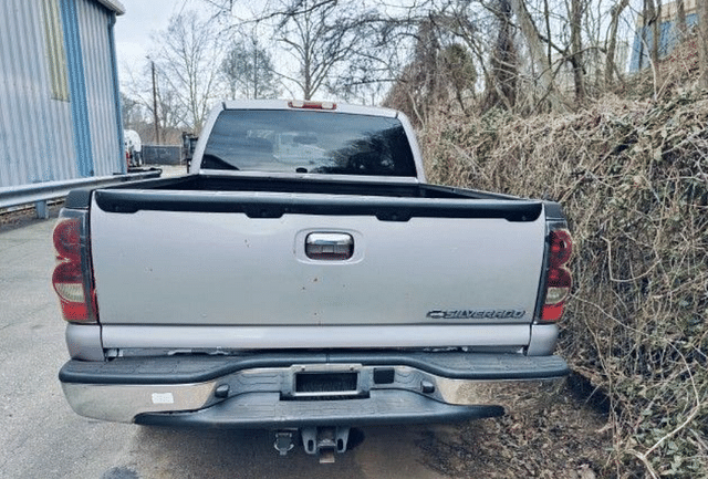 Image of Chevrolet Silverado equipment image 3