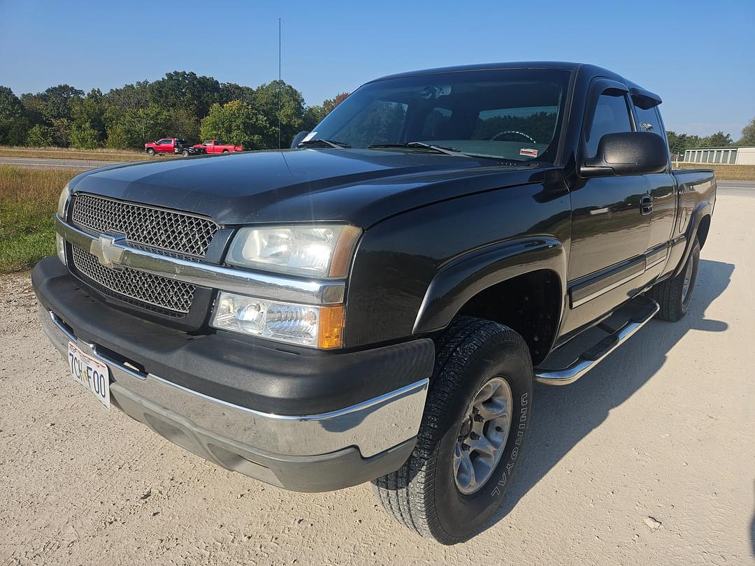 Image of Chevrolet Silverado Primary image