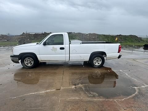 Image of Chevrolet Silverado Primary image