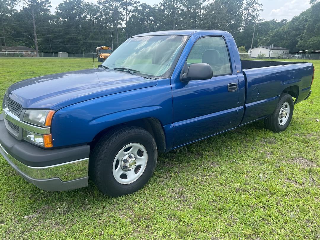 Image of Chevrolet Silverado Primary image