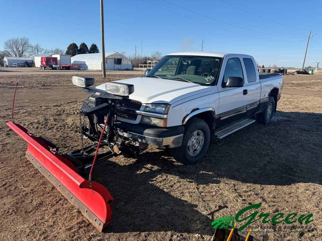 Image of Chevrolet Silverado Primary image