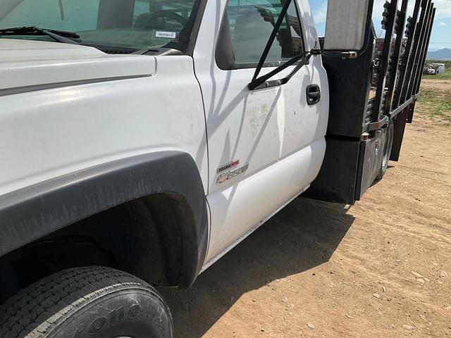 Thumbnail image Chevrolet 3500 17