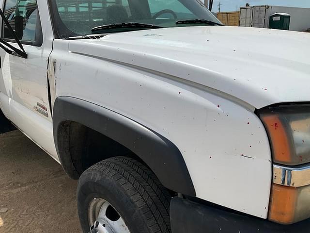 Thumbnail image Chevrolet 3500 21