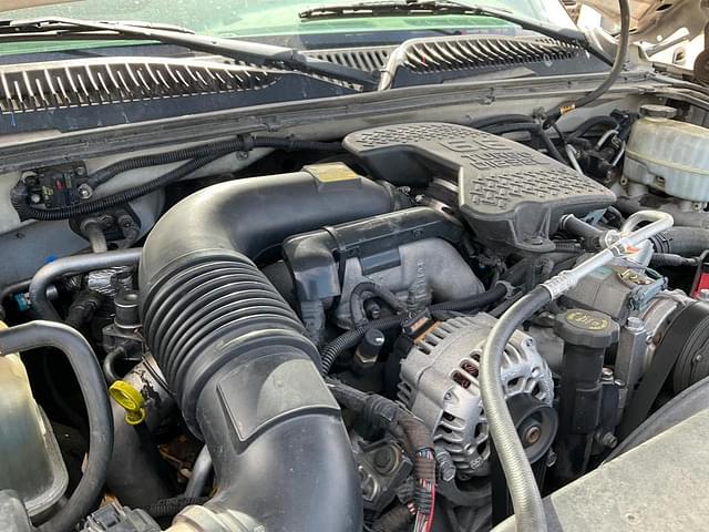 Thumbnail image Chevrolet 3500 43