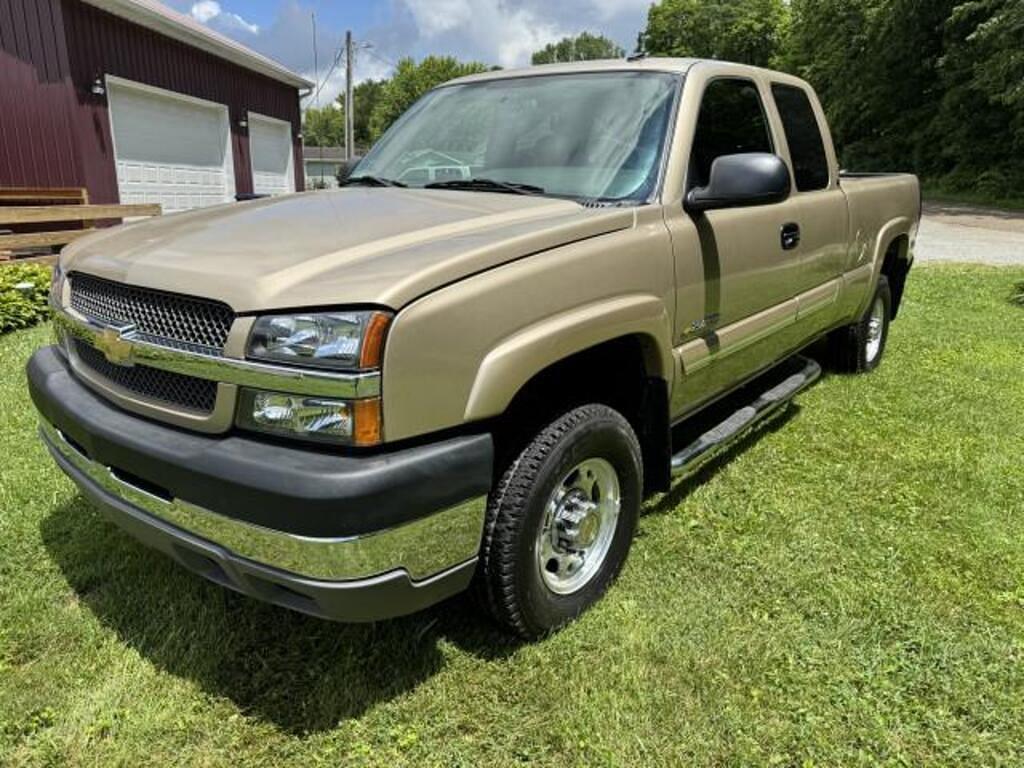 Image of Chevrolet 2500HD Primary image