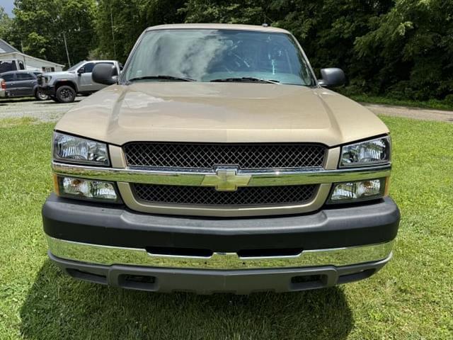 Image of Chevrolet 2500HD equipment image 4