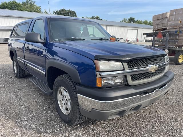 Image of Chevrolet 1500 equipment image 2