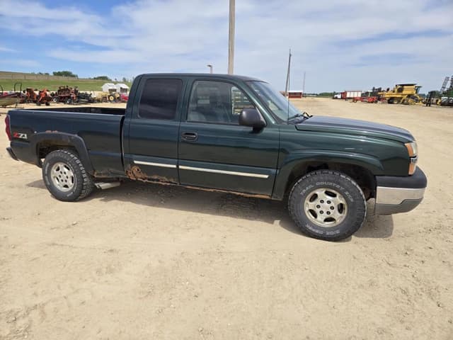 Image of Chevrolet 1500 equipment image 3