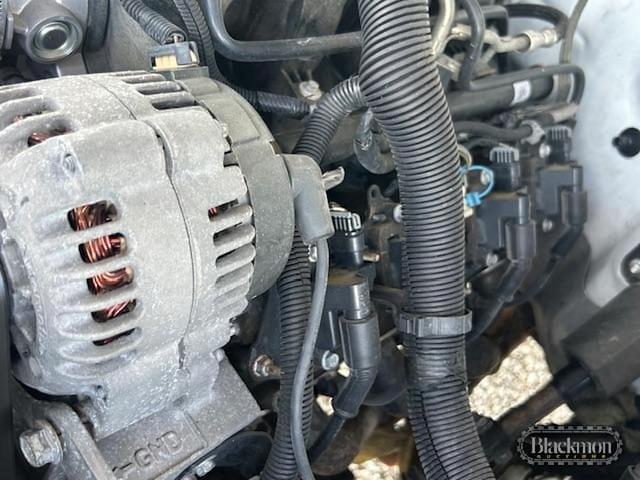 Image of Chevrolet 2500HD equipment image 4