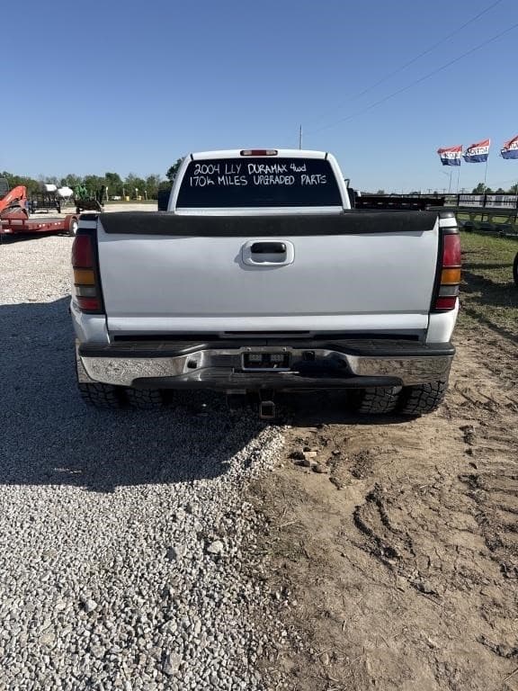 Image of Chevrolet 3500 equipment image 3