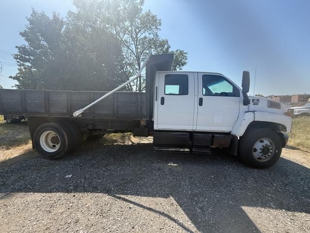Image of Chevrolet C8500 equipment image 3