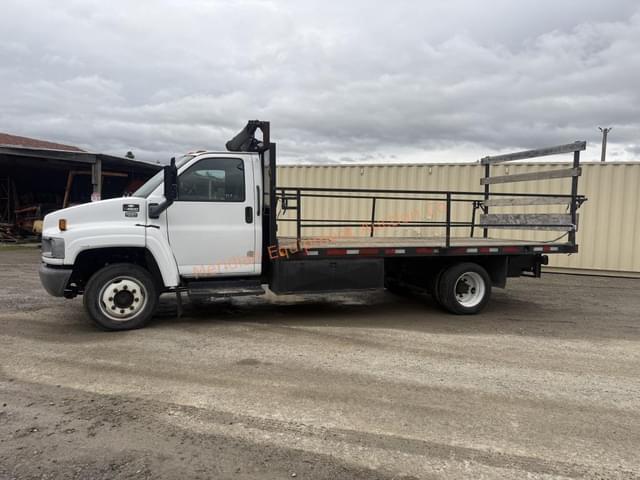 Image of Chevrolet C4500 equipment image 3