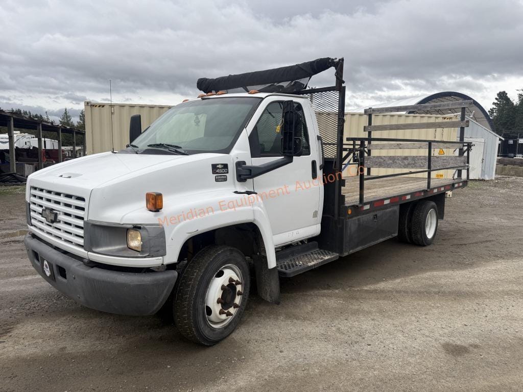 2004 Chevrolet C4500 Equipment Image0