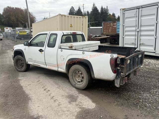 Image of Chevrolet Colorado equipment image 2