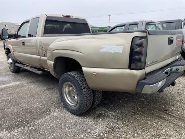 Image of Chevrolet 3500 equipment image 1