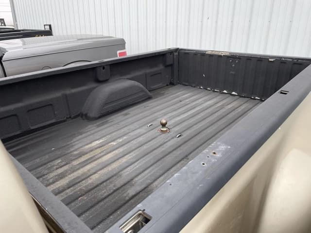 Image of Chevrolet 3500 equipment image 4