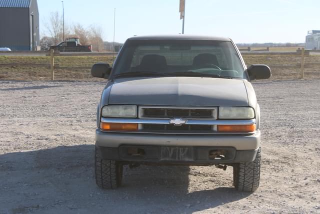 Image of Chevrolet S10 equipment image 3