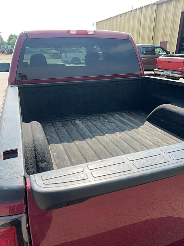 Image of Chevrolet 1500 equipment image 3