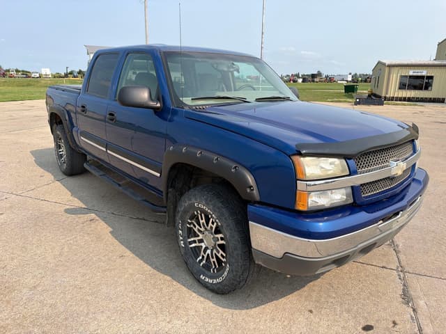 Image of Chevrolet 1500 equipment image 2
