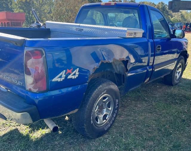 Image of Chevrolet 1500 equipment image 4