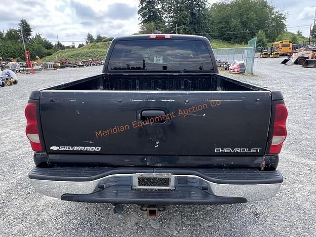 Image of Chevrolet 1500 equipment image 4