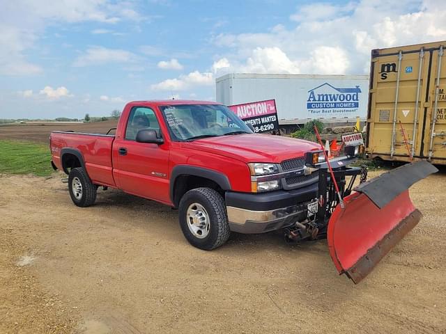 Image of Chevrolet 2500HD equipment image 4