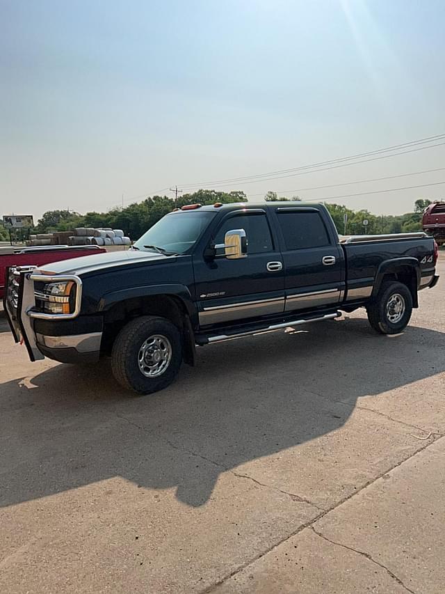 Image of Chevrolet 2500 equipment image 1