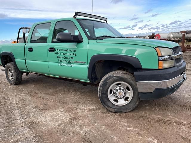 Image of Chevrolet 2500HD equipment image 1