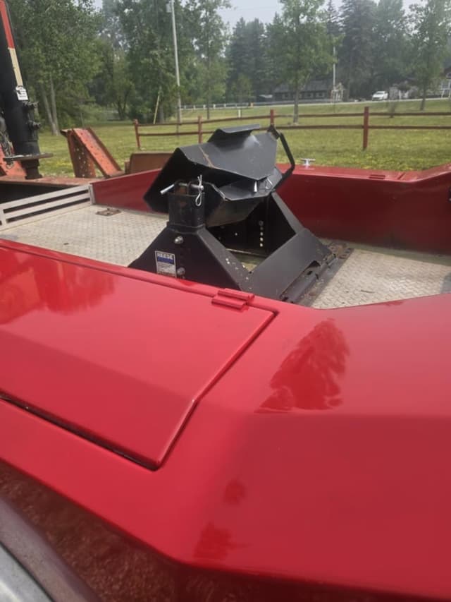 Image of Chevrolet 3500 equipment image 3