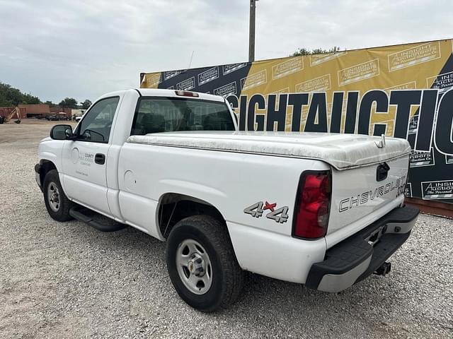 Image of Chevrolet Silverado equipment image 1