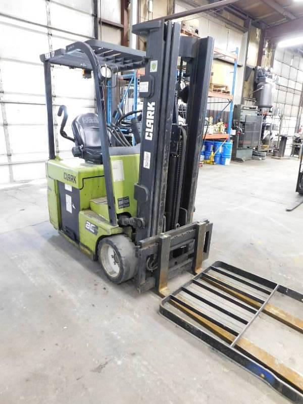 Image of Clark TMX17 equipment image 2