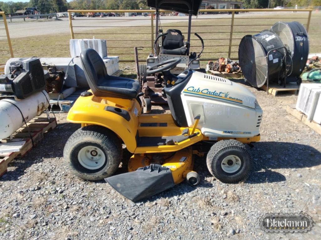Image of Cub Cadet LT2180 Primary image
