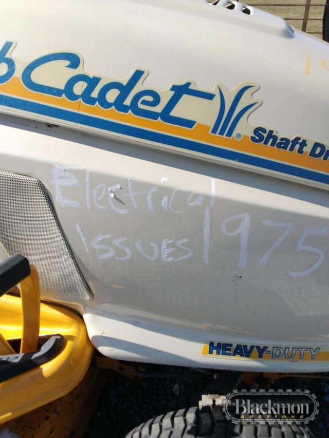 Image of Cub Cadet LT2180 equipment image 1