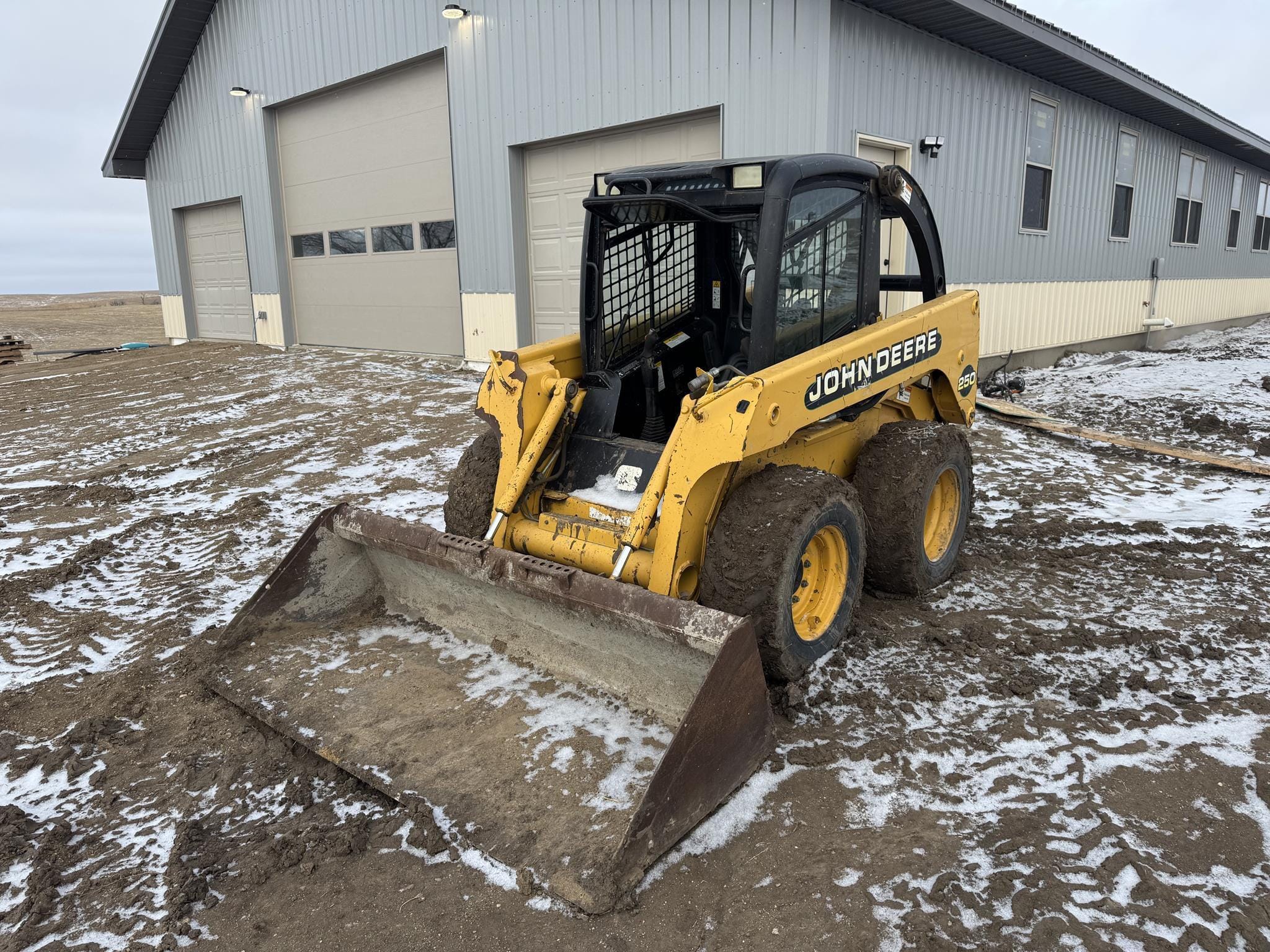 Main image John Deere 250