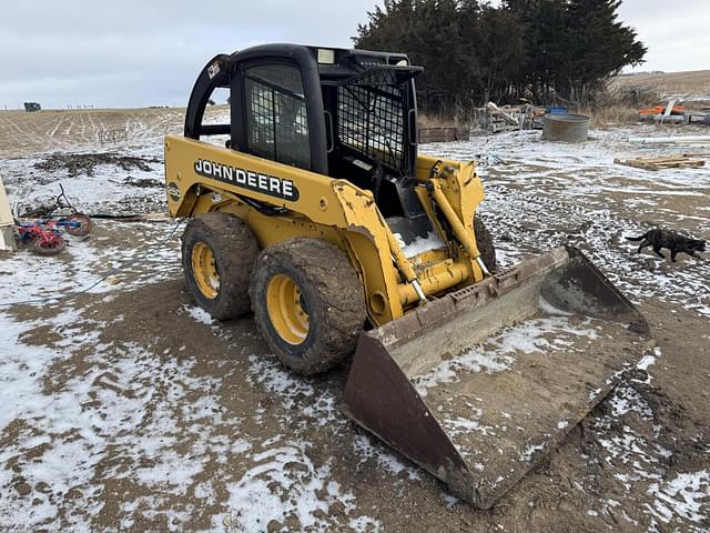 Image of John Deere 250 equipment image 2