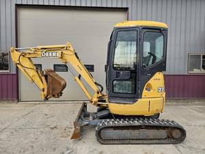 2004 John Deere 27C ZTS Image