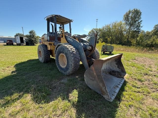 Image of John Deere 544J equipment image 1